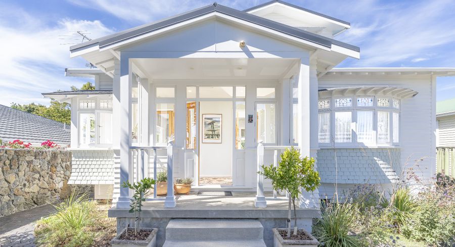  at 37 Aroha Avenue, Sandringham, Auckland