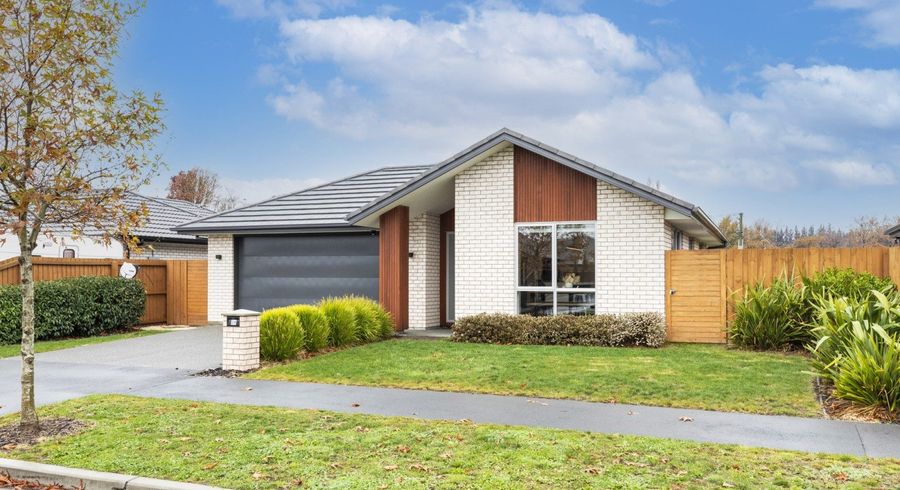  at 28 Evelyn Crescent, Marshland, Christchurch City, Canterbury