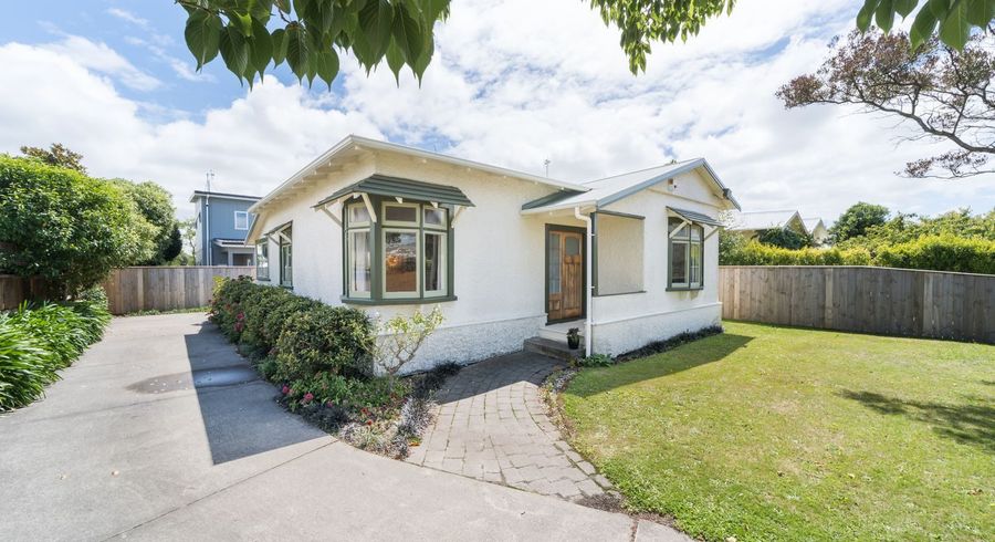  at Front (9) Frederick Street, Terrace End, Palmerston North, Manawatu / Whanganui