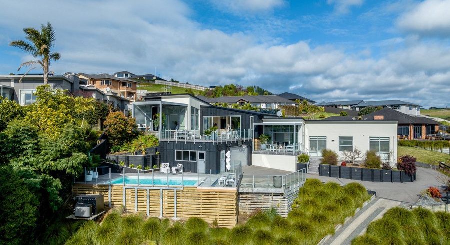  at 38 Holcombrooke Lane, Welcome Bay, Tauranga