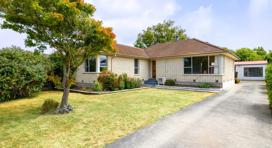  at 27 Denniston Crescent, Redwood, Christchurch City, Canterbury