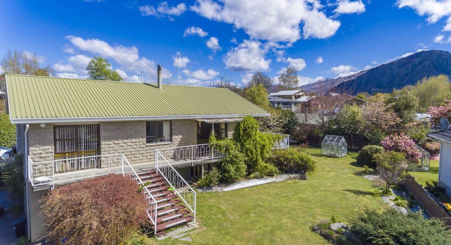  at 12 Hood Crescent, Arrowtown