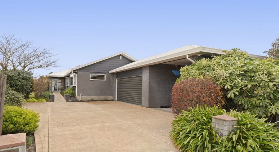  at 3 Pyatt Place, Redwood, Christchurch City, Canterbury
