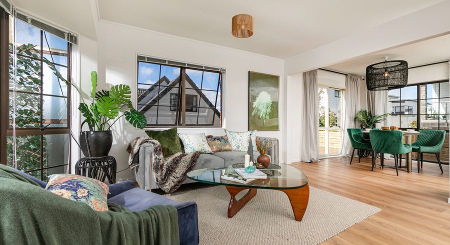  at 1/4227 Great North Road, Glendene, Auckland
