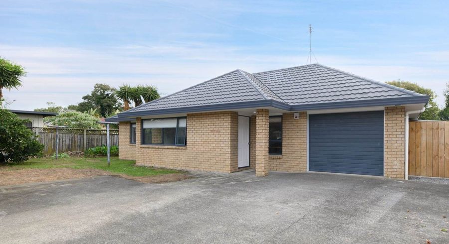  at 275B Massey Road, Māngere East, Auckland