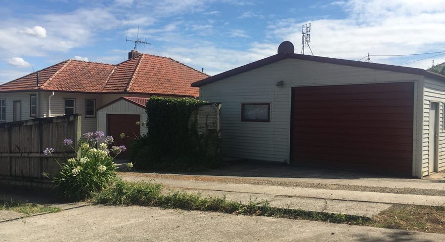  at 94 Forest Lake Road, Forest Lake, Hamilton, Waikato
