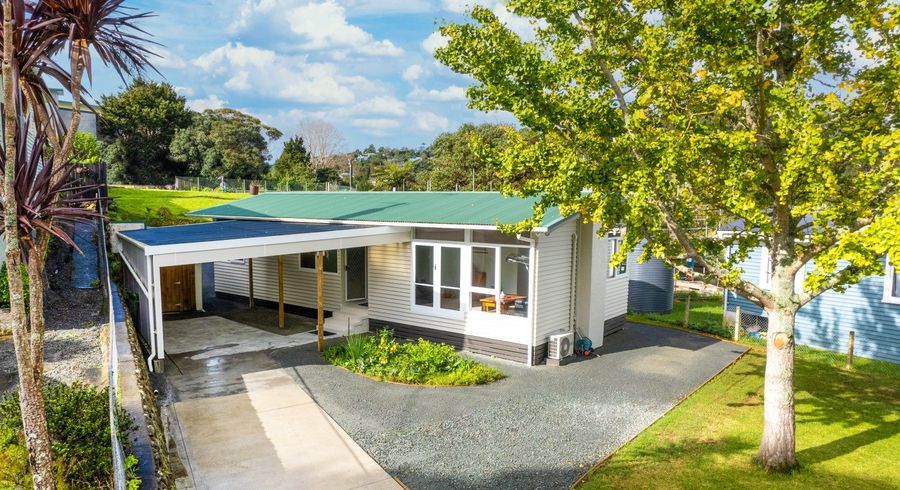  at 33 West End Avenue, Woodhill, Whangarei