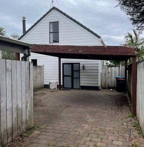  at 48 Merton Road, Saint Johns, Auckland City, Auckland