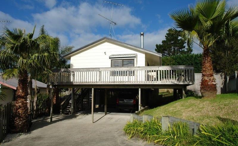  at 8B Camilla Grove, Totara Vale, North Shore City, Auckland