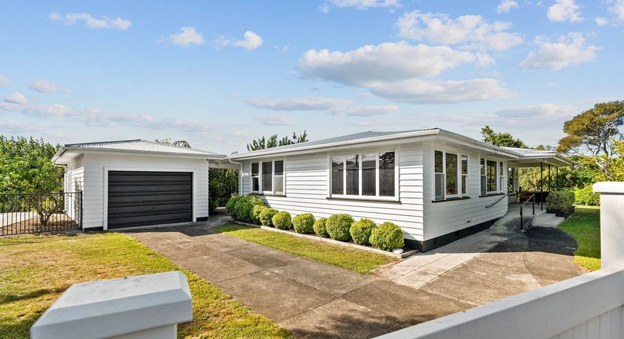  at 12 Suez Street, Martinborough