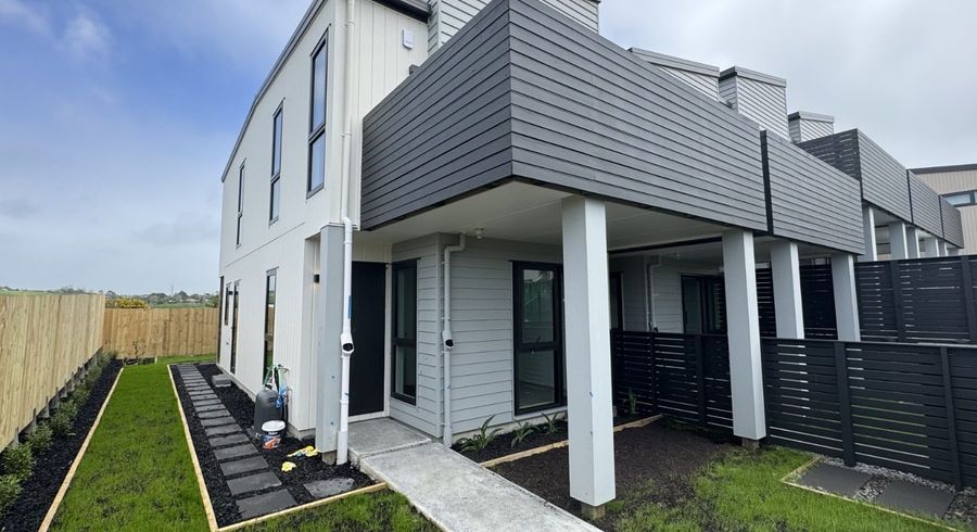  at 202e Henwood Road, Westgate, Waitakere City, Auckland
