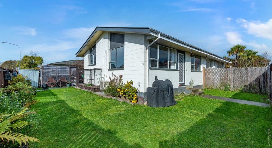  at 1/90 Charles Street, Waltham, Christchurch