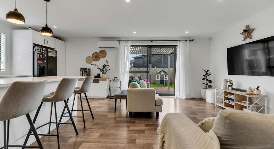  at 2/62 Cabourne Drive, Glenview, Hamilton