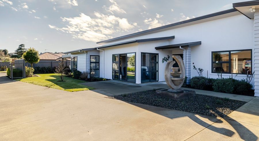  at 25 Chestnut Close, Kelvin Grove, Palmerston North, Manawatu / Whanganui