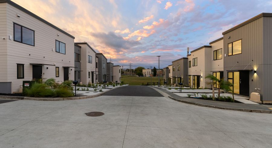  at 27 Awhi Lane, Massey, Waitakere City, Auckland