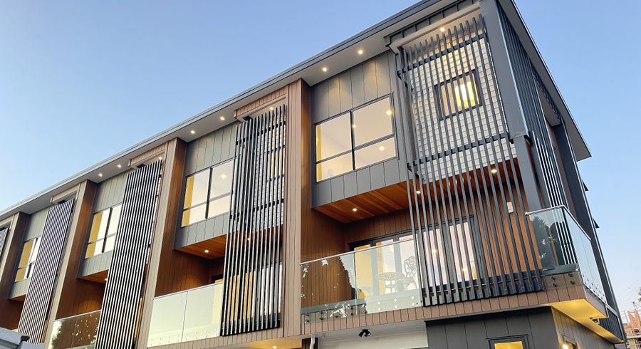  at 2/40 Campbell Road, One Tree Hill, Auckland City, Auckland