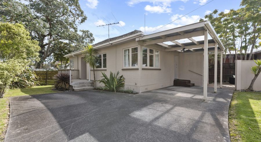  at 2/33 Havelock Avenue, Forrest Hill, North Shore City, Auckland