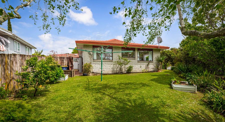  at 1/60 Nikau Street, New Lynn, Auckland