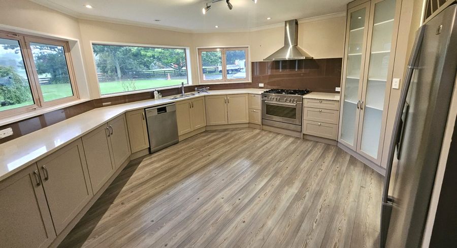  at 275B Glue Pot Road, Tauranga