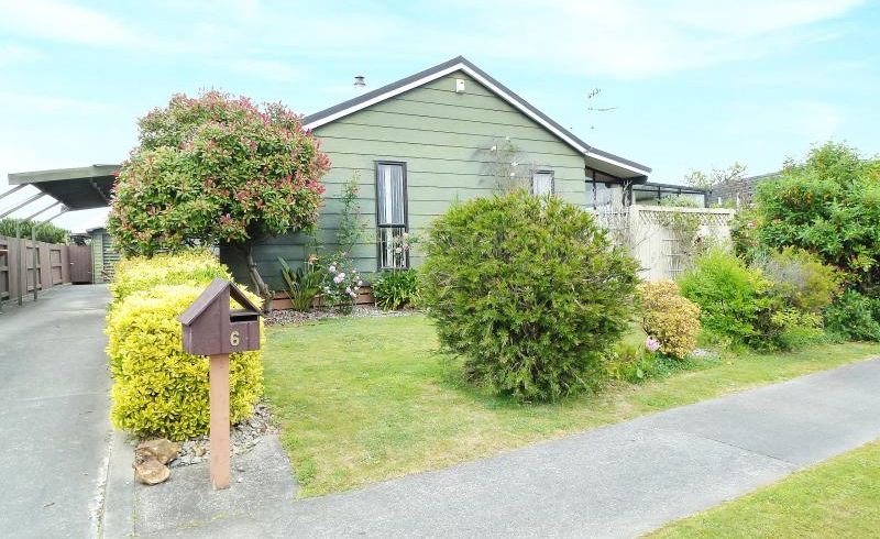  at 6 Gladys Place, Kelvin Grove, Palmerston North