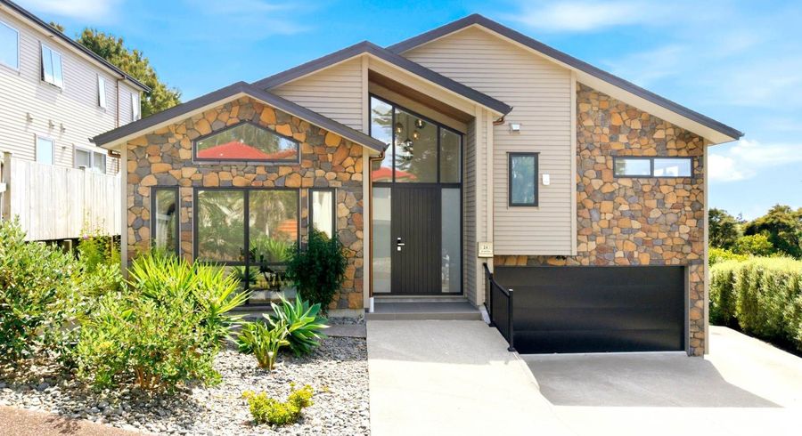  at 24 Lorikeet Place, Unsworth Heights, North Shore City, Auckland