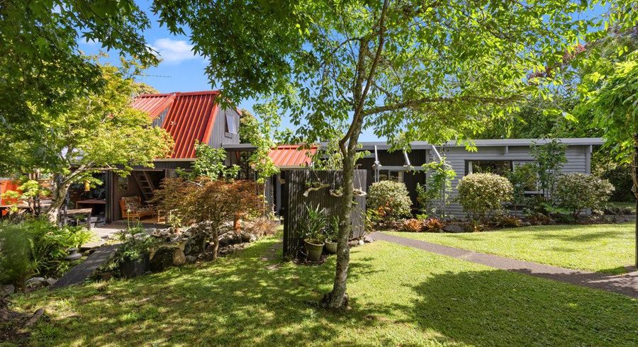  at 9 Pohutukawa Avenue, Shelly Park, Manukau City, Auckland