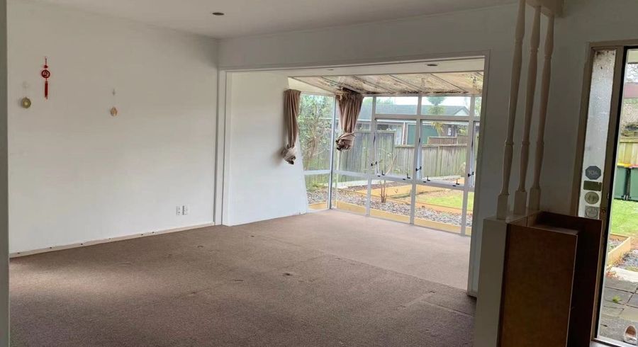  at 7 Windoma Circle, Papatoetoe, Manukau City, Auckland