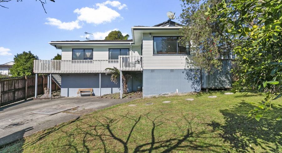  at 1/17 Landsdale Place, Massey, Waitakere City, Auckland