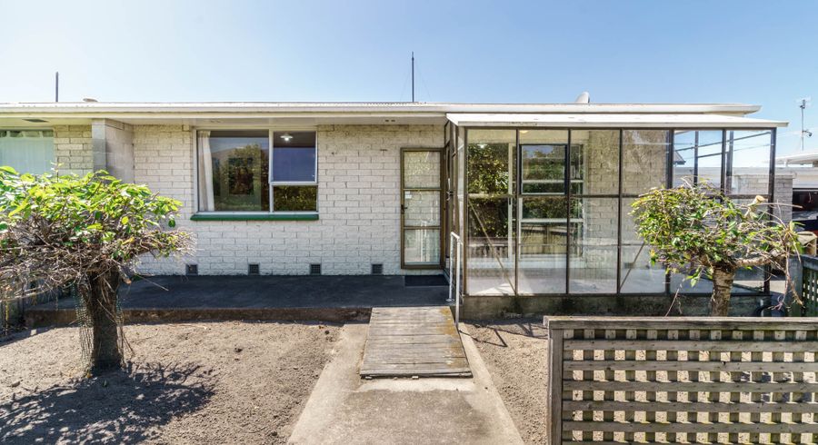  at 2/9 Maxwell Street, Riccarton, Christchurch