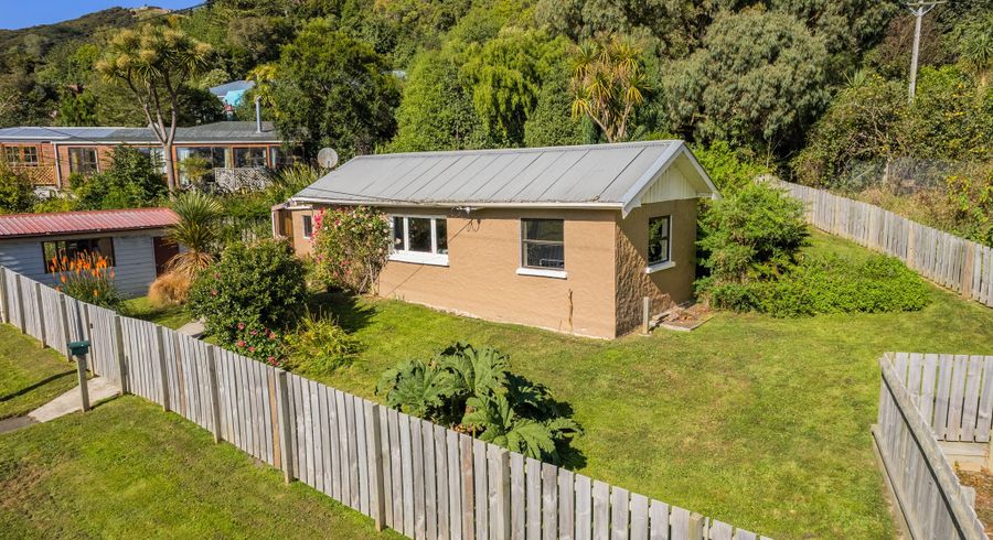  at 18 Allans Beach Road, Portobello, Dunedin