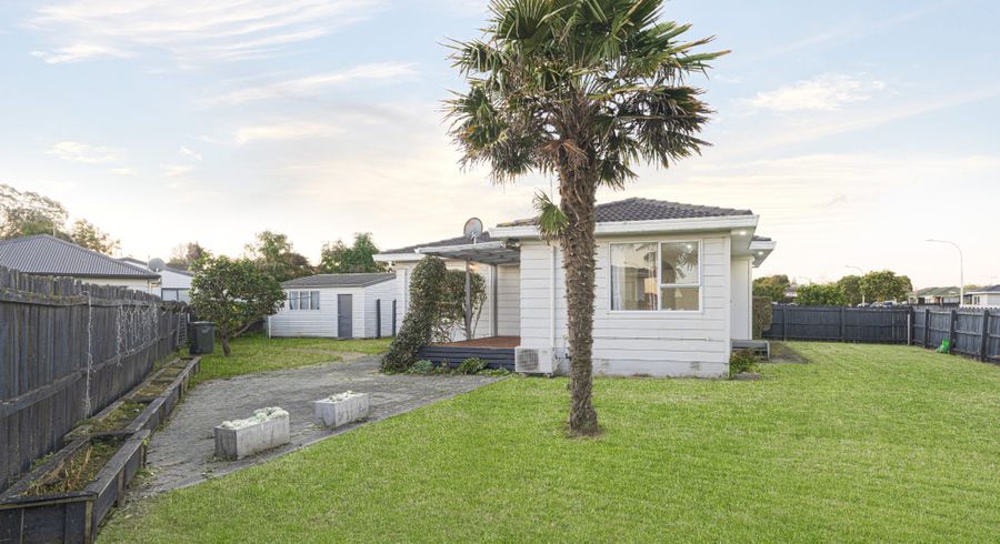  at 2/17 Trimdon Street, Randwick Park, Manukau City, Auckland