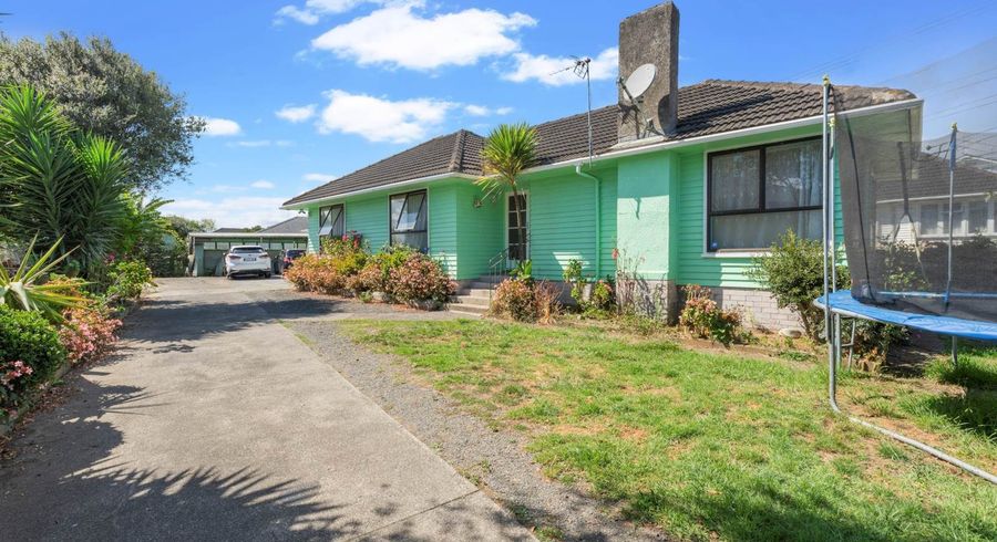  at 33 Watts Road, Manurewa, Auckland