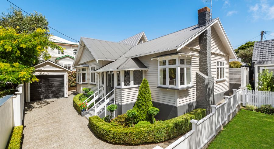  at 17 Aorangi Terrace, Thorndon, Wellington