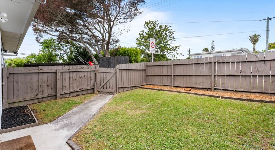  at 2/174 Birkdale Road, Birkdale, North Shore City, Auckland