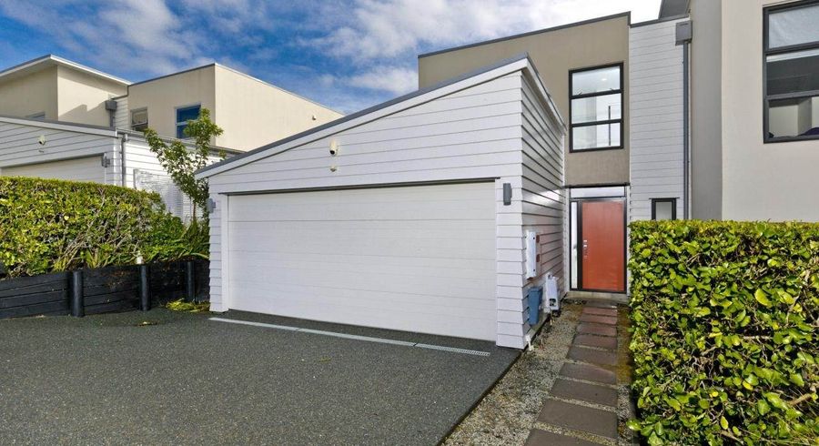  at 8/40 Scarlet Oak Drive, Schnapper Rock, Auckland
