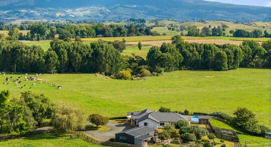  at 4 Old School Road, Ngahinapouri, Waipa, Waikato