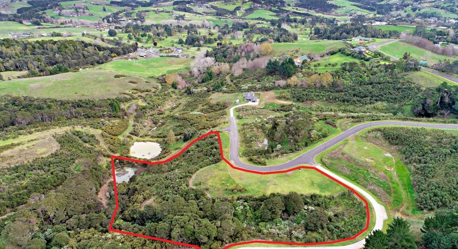  at 22 Puketiro Road, Whitford, Howick