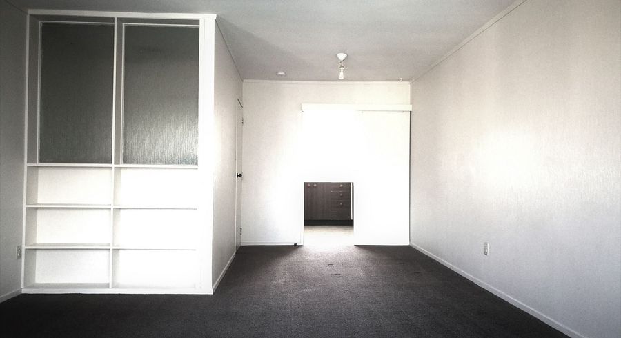  at 2/320 Pakuranga Road, Pakuranga Heights, Manukau City, Auckland