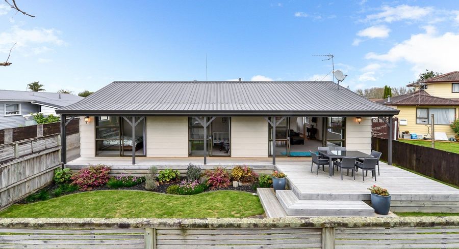  at 110 Oakfield Crescent, Pukete, Hamilton