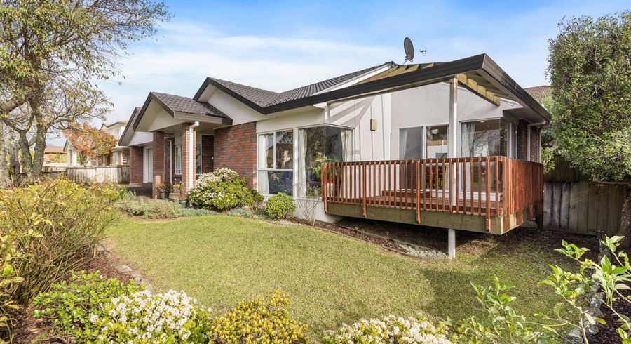  at 18 Whiting Grove, West Harbour, Waitakere City, Auckland