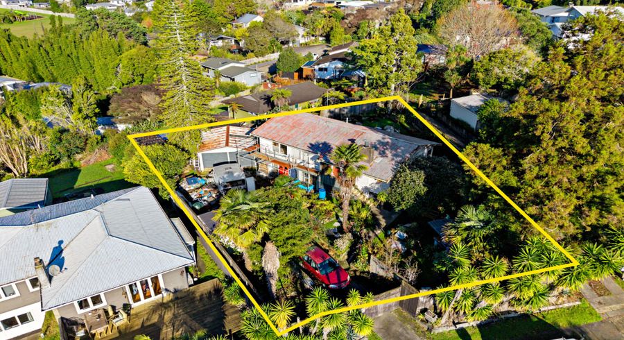  at 1 Surat Place, Glen Eden, Waitakere City, Auckland