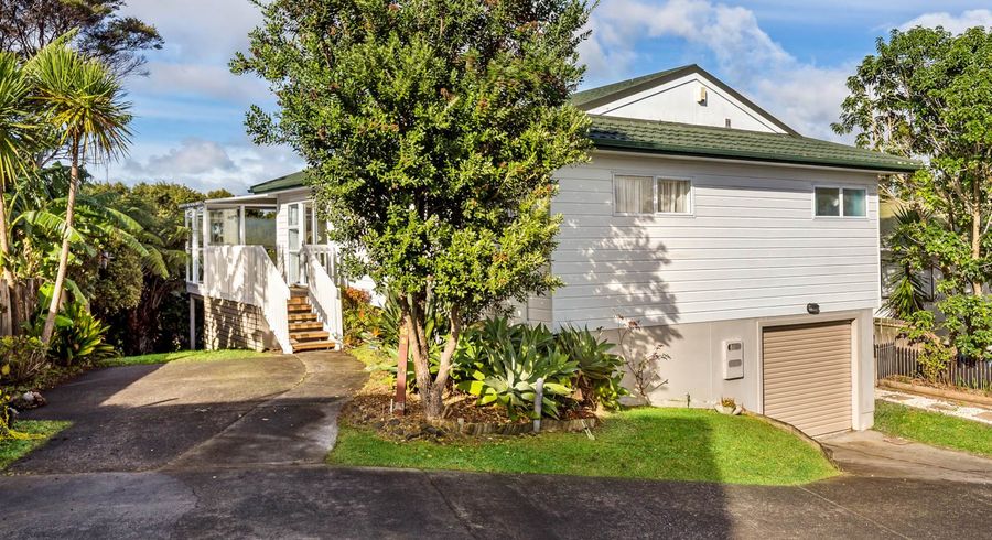  at 2/19 Darcy Place, Massey, Auckland