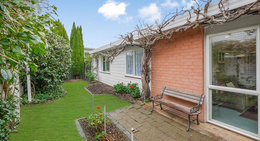  at 2/73 Tama Street, Alicetown, Lower Hutt, Wellington
