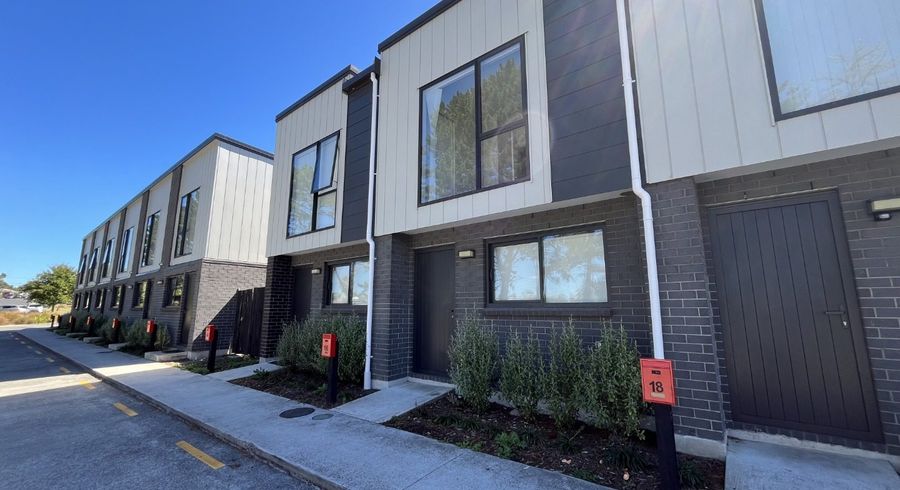  at 16 Whai Hua Lane, Mangere Bridge, Manukau City, Auckland