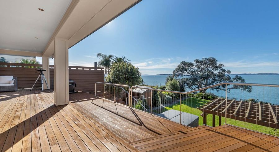 at 33  Pohutukawa Road, Beachlands, Manukau City, Auckland