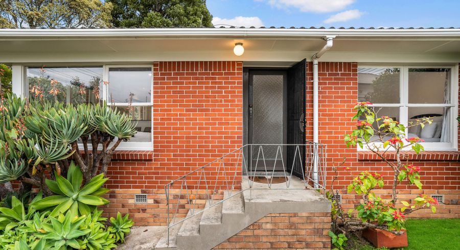  at 1/27 Puriri Avenue, Greenlane, Auckland