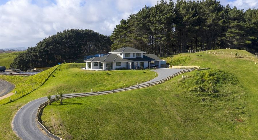  at 100 Harakeke Road, Te Horo