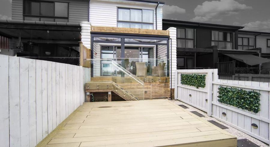  at 4 Rengarenga Rise, Albany, North Shore City, Auckland