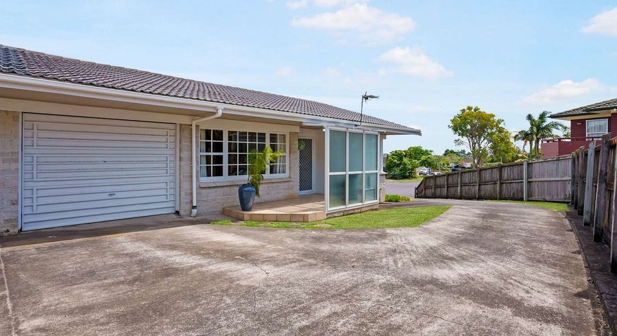  at 1/52 Galsworthy Place, Bucklands Beach, Manukau City, Auckland