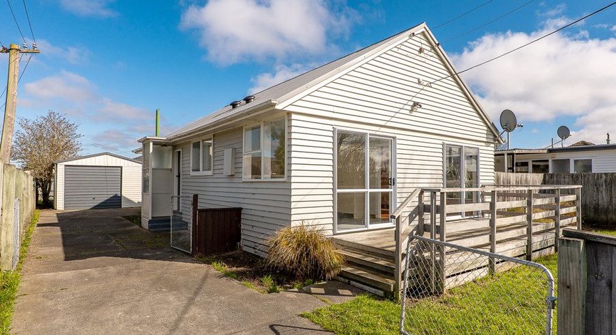  at 11 Bronwyn Street, Mairehau, Christchurch City, Canterbury